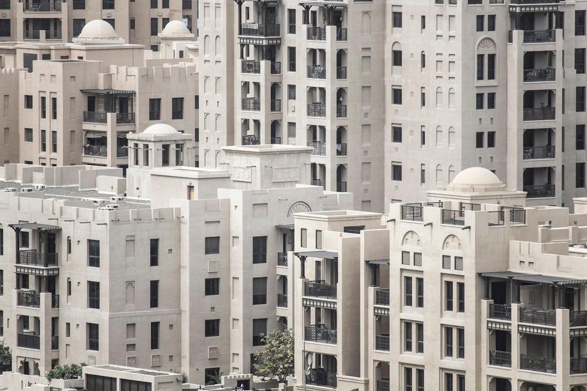 JLT (Jumeirah Lake Towers)