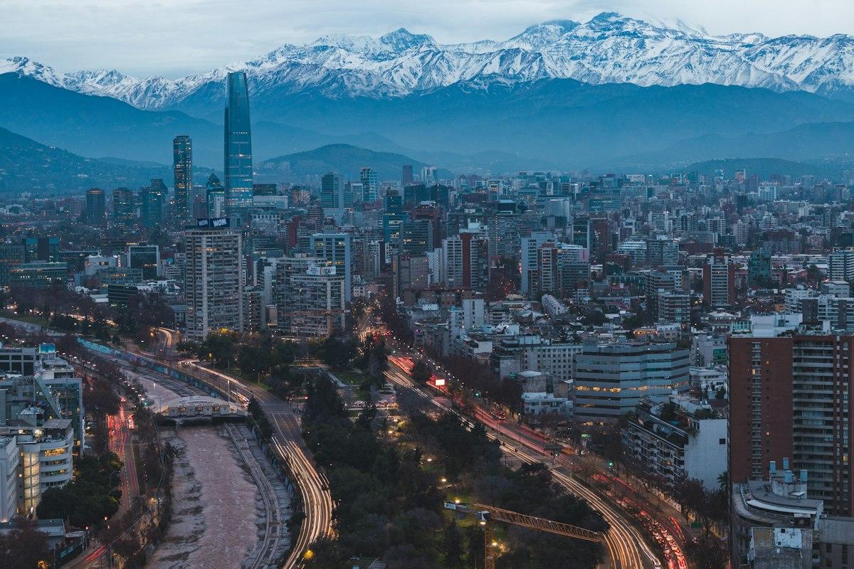 Чили и Сантьяго для IT в 2026: Techado Visa, стабильная экономика, лучшая LATAM для бизнеса
