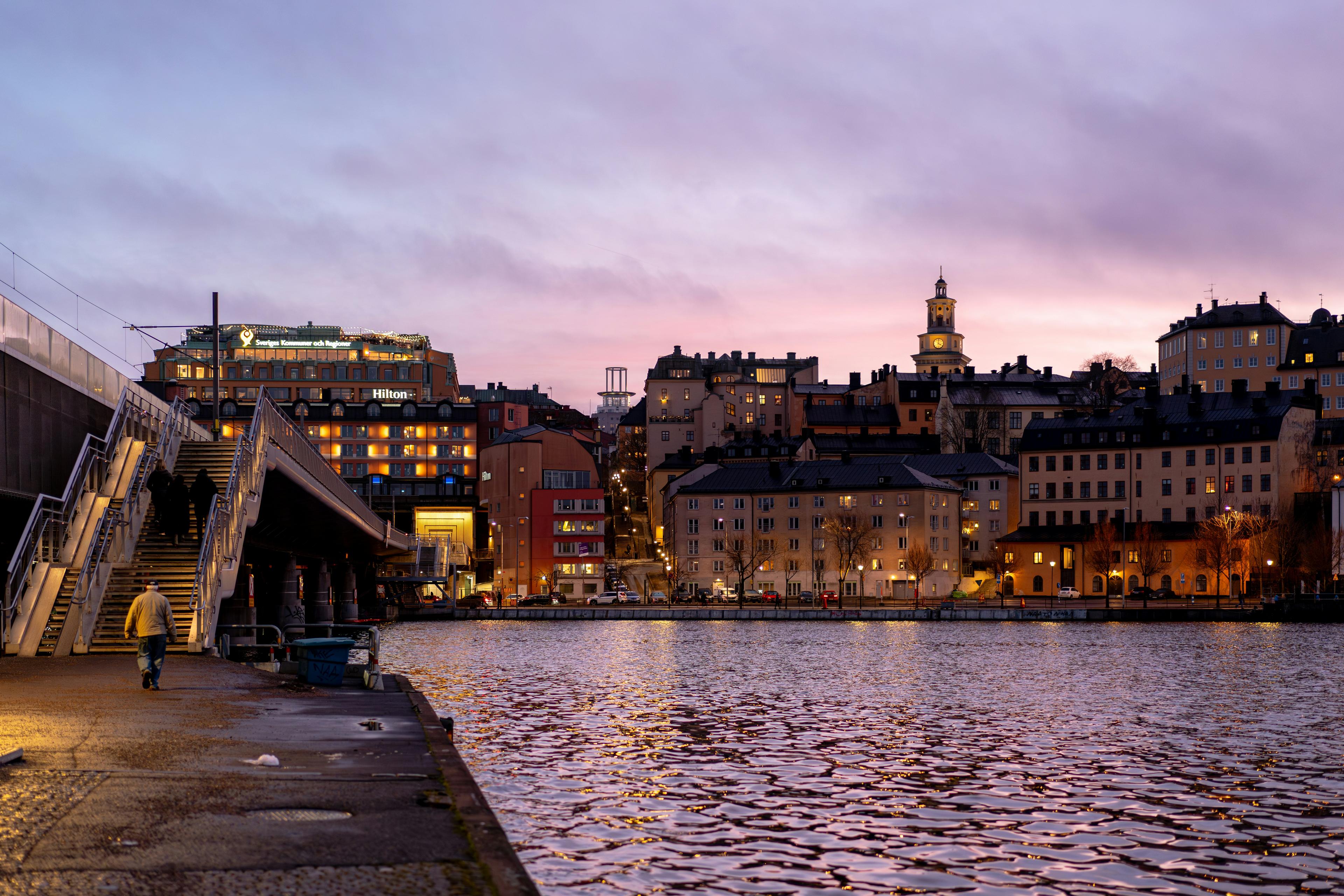 Стоимость жизни в Стокгольме 2026: цены, работа, переезд в Швецию