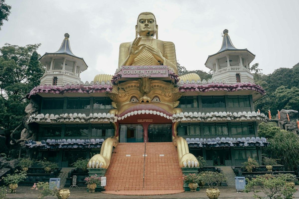 Maha Vihara Maitreya