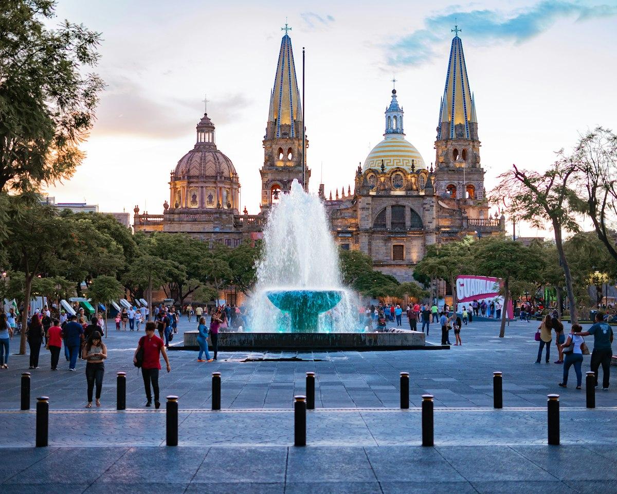 Мексика для IT nomads в 2026 году: Гвадалахара, Mexico City и Temporary Resident Visa